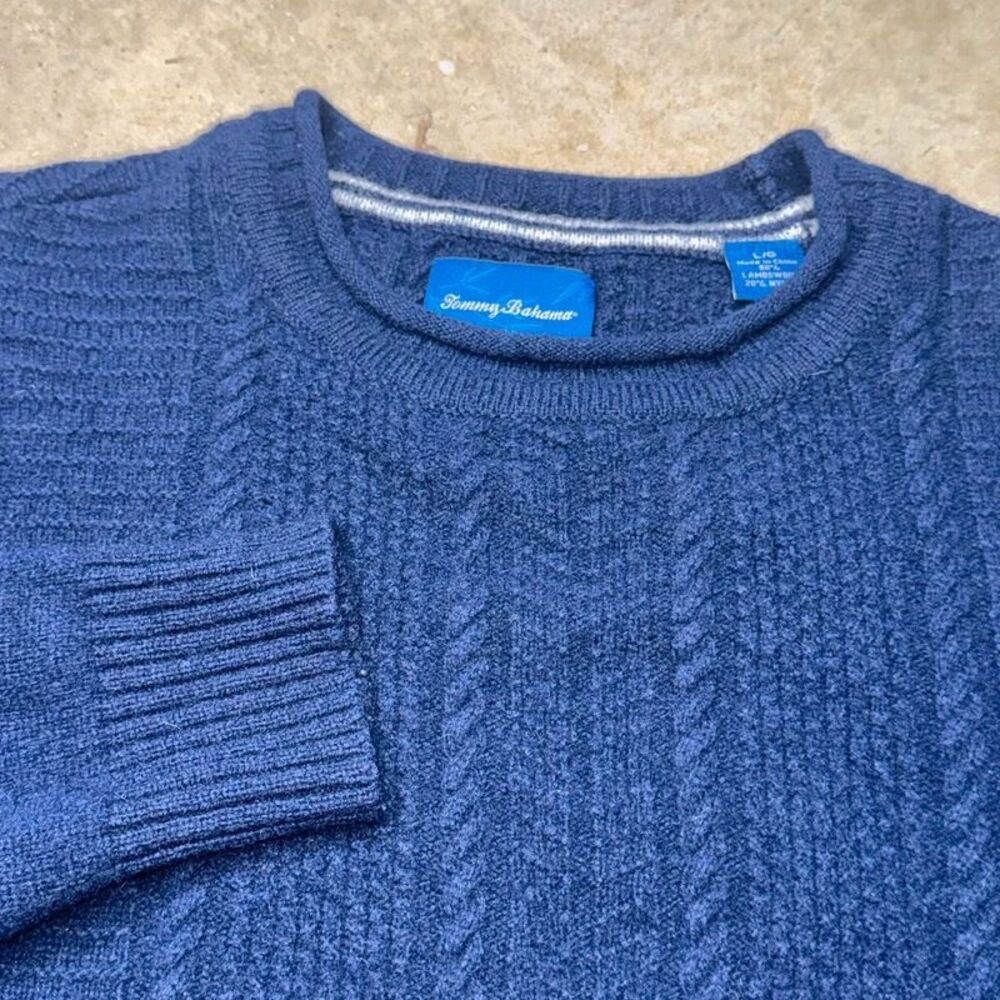 Tommy Bahama lambswool-blend cable knit crewneck sweater men’s size large